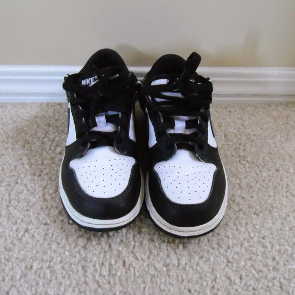 Nike Dunks - size 2 - Picture 6 of 11
